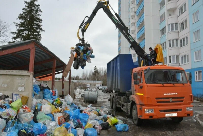 Вывоз бытового мусора в Валуйках с погрузкой в октябре