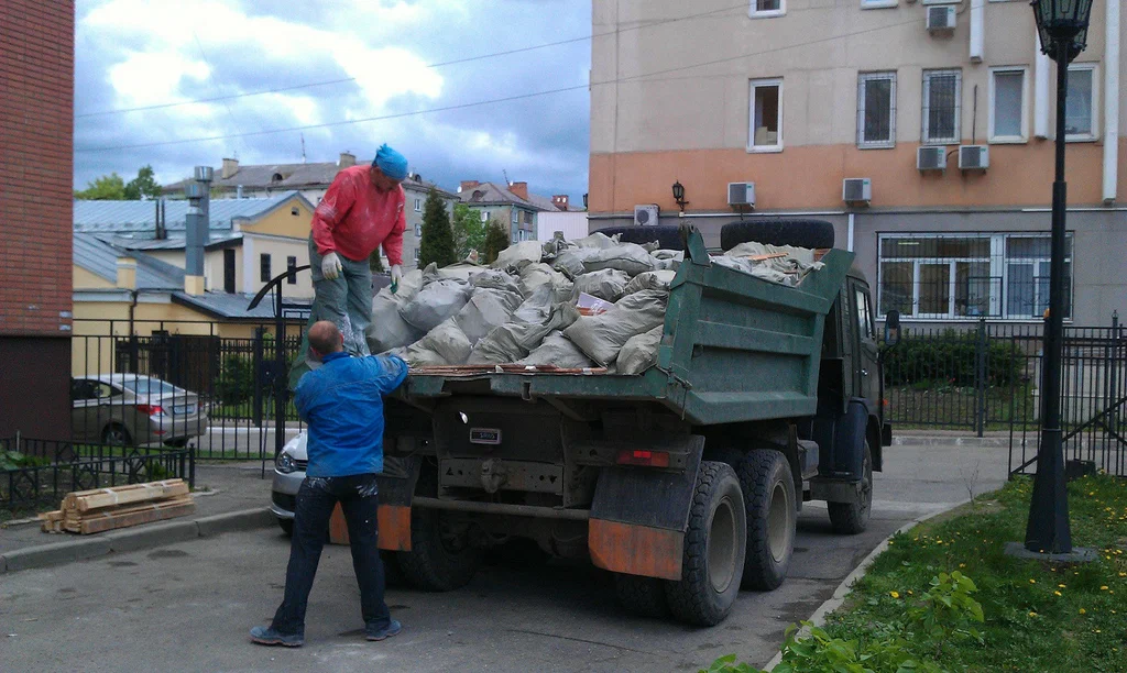 Вывоз строительного мусора в Валуйках от 1703 руб. – ПроМусор