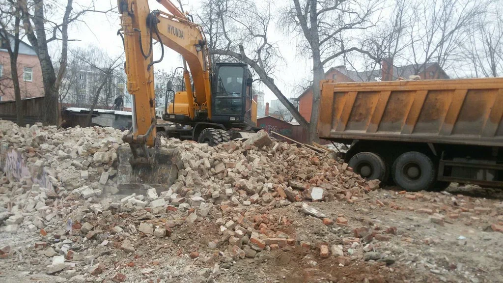 Вывоз мусора ОССиГ с выездом в Валуйках в октябре